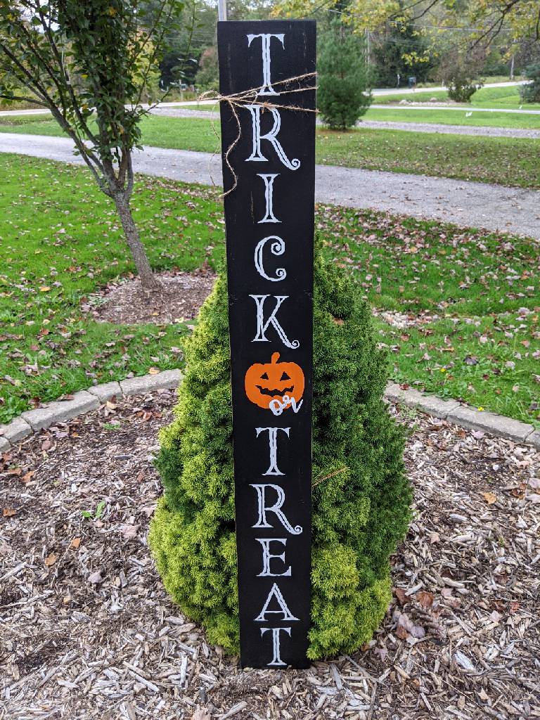 Trick or Treat Porch Sign